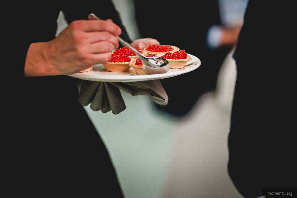 Продавцы не&nbsp;могут продать икру по&nbsp;новогодним ценам