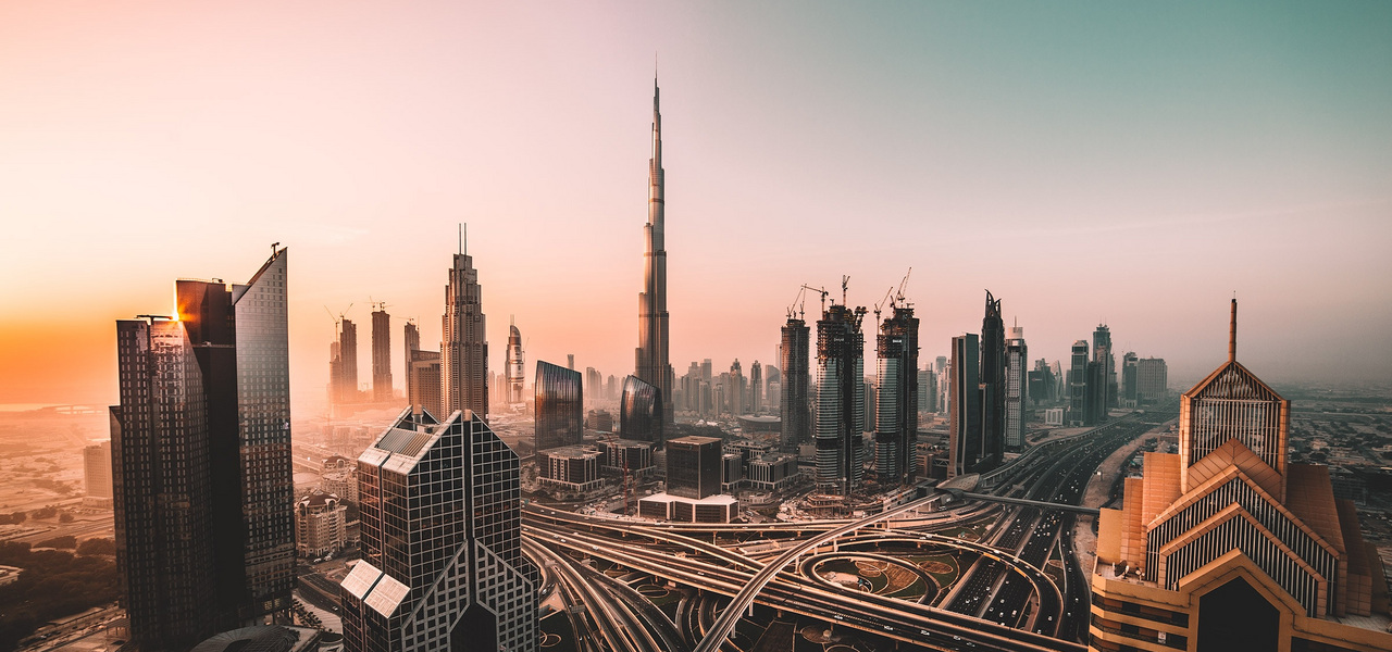 Уральцы не могут вылететь из Дубая. Проливные дожди заблокировали аэропорт Уральцы не могут вылететь из Дубая. Проливные дожди заблокировали аэропорт