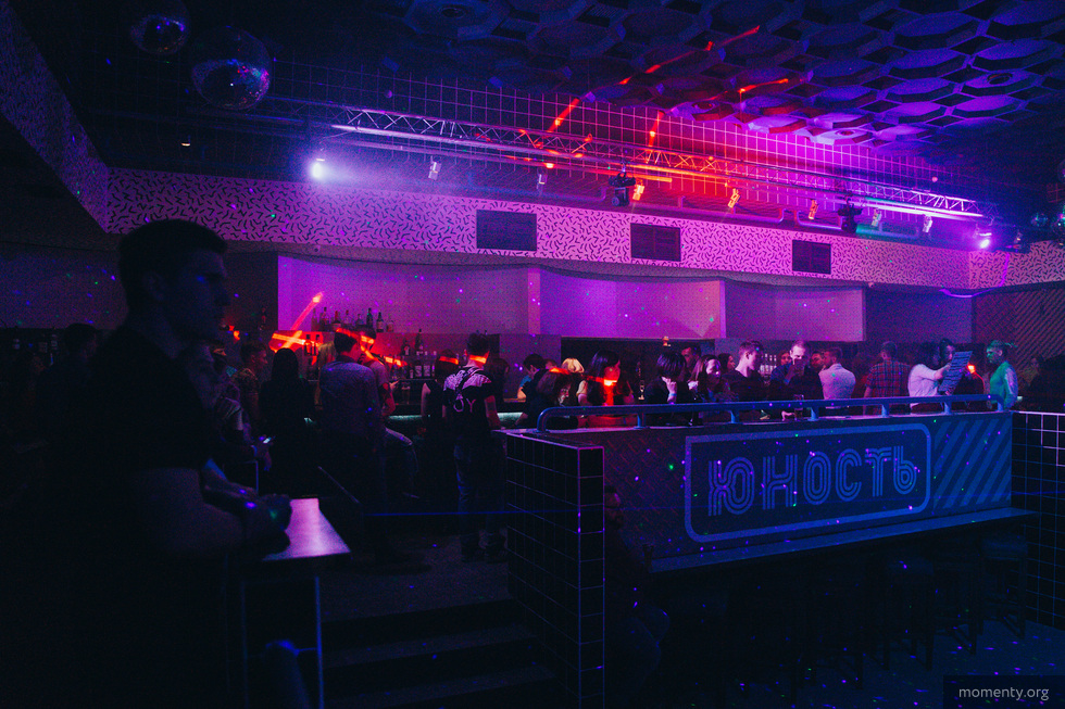 Тусовке хотят вернуть «Юность». Клубом займутся другие инвесторы Тусовке хотят вернуть «Юность». Клубом займутся другие инвесторы