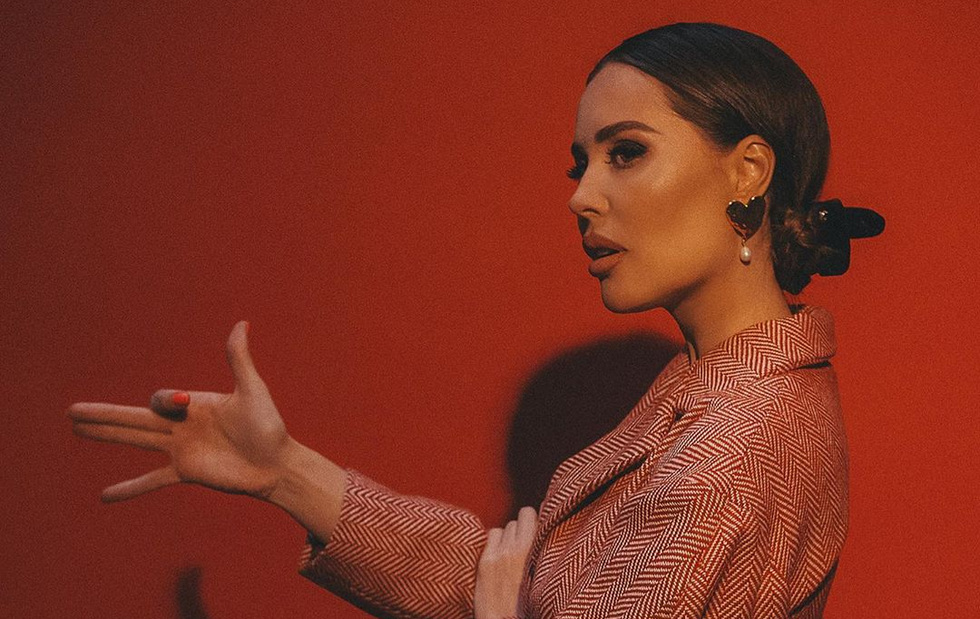 Экс-звезду «Уральских пельменей» заподозрили в пластике Экс-звезду «Уральских пельменей» заподозрили в пластике