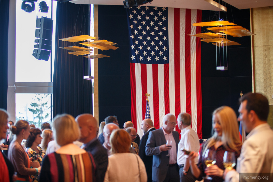 Русским девушкам дали шанс на роды в США, несмотря на решение Трампа Русским девушкам дали шанс на роды в США, несмотря на решение Трампа