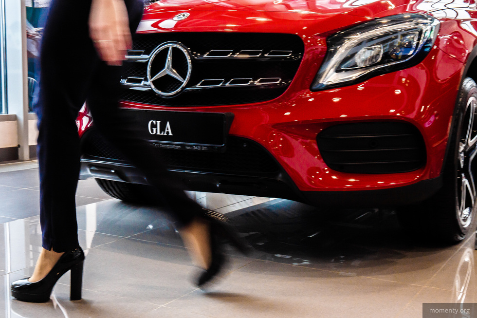 Продавцы авто незаметно подняли цены за один месяц. Mercedes оказался в числе первых Продавцы авто незаметно подняли цены за один месяц. Mercedes оказался в числе первых