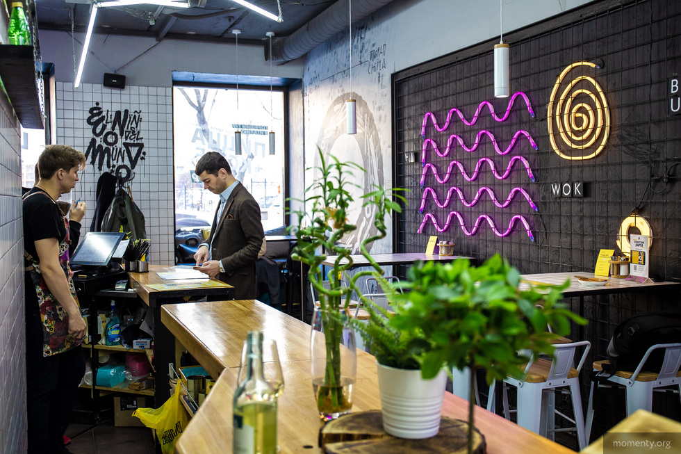 Модный стрит-фуд на проклятом месте закрыли после суда Модный стрит-фуд на проклятом месте закрыли после суда