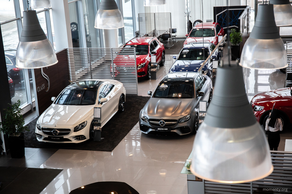 Автосалоны рискуют остаться без авто и запчастей через два месяца Автосалоны рискуют остаться без авто и запчастей через два месяца