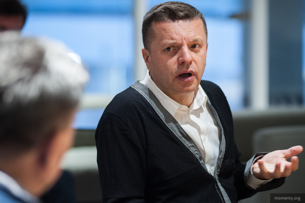 Парфенов летит на Урал проверить винные карты местных рестораторов Парфенов летит на Урал проверить винные карты местных рестораторов