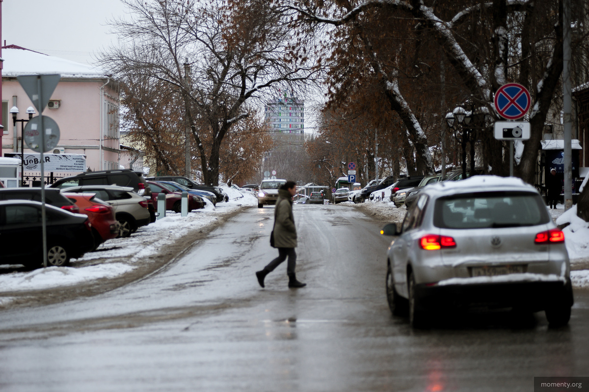 Как минимум на одном из нелегальных пешеходных переходов уже происходили несчастные случаи Как минимум на одном из нелегальных пешеходных переходов уже происходили несчастные случаи