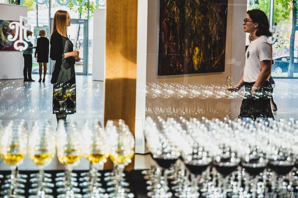 В галерее известного миллионера рискнули провести первый фестиваль российского вина на Урале В галерее известного миллионера рискнули провести первый фестиваль российского вина на Урале