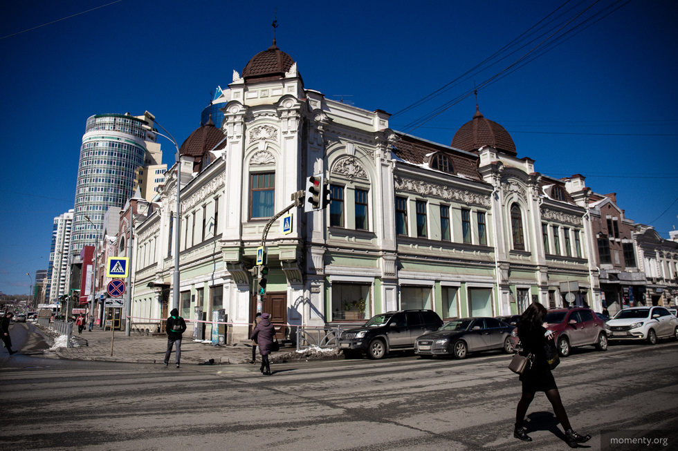 У Екатеринбурга отнимают историю. Остановить это можно за 5-6 миллионов рублей У Екатеринбурга отнимают историю. Остановить это можно за 5-6 миллионов рублей