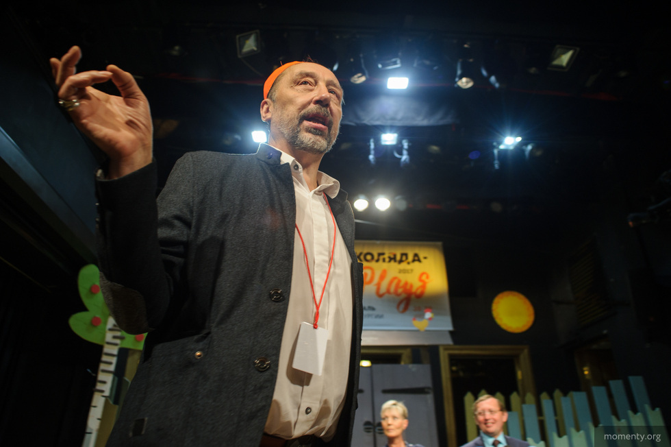 Закрытие московских театров возмутило уральского драматурга