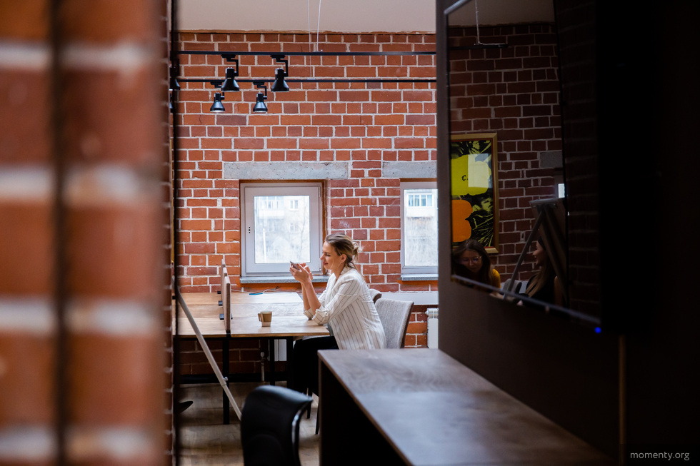 Уральские компании удерживают сотрудников в офисах. Ответственность перекладывают на европейцев Уральские компании удерживают сотрудников в офисах. Ответственность перекладывают на европейцев