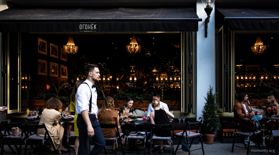 Рестораторы признались, что готовятся увольнять сотрудников. Помощи от эпидемии просят у властей Рестораторы признались, что готовятся увольнять сотрудников. Помощи от эпидемии просят у властей