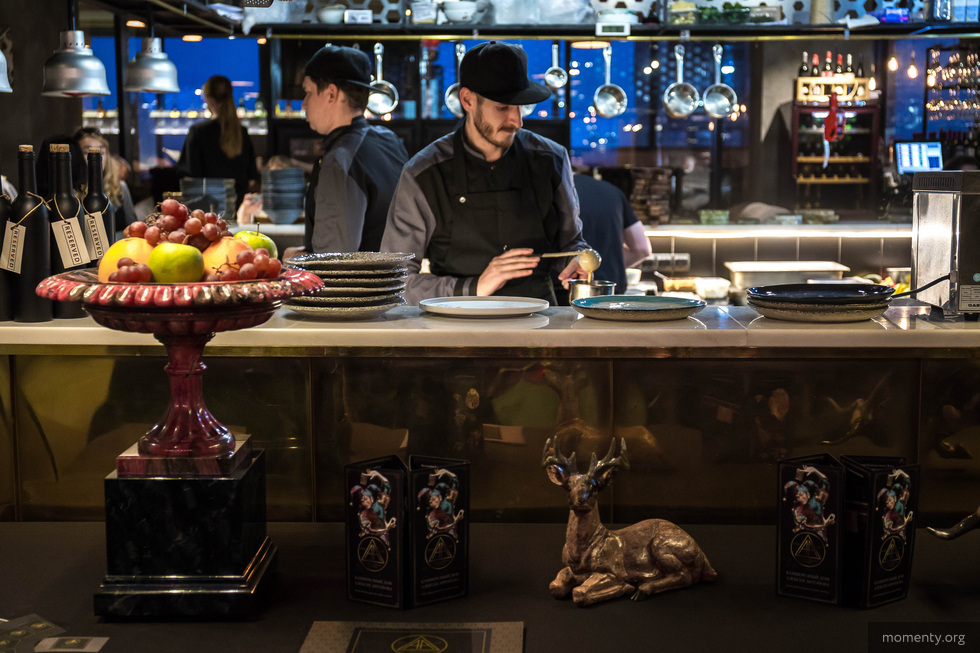 Рестораторы рискнули объединиться с конкурентами, чтобы спастись от разорения Рестораторы рискнули объединиться с конкурентами, чтобы спастись от разорения