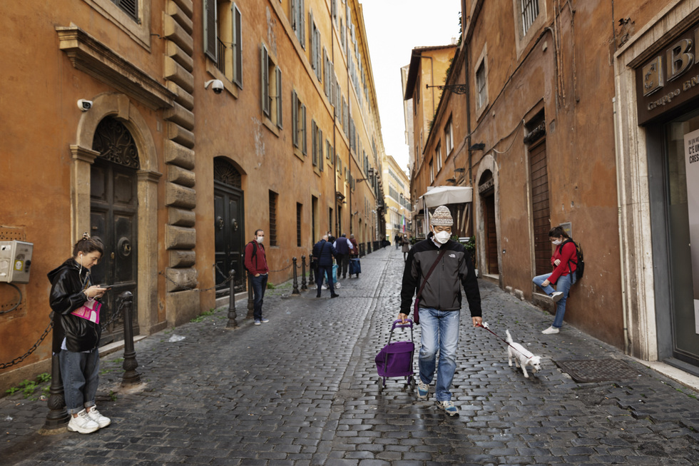 Уральцы, оставшиеся на карантине в Европе, отказываются возвращаться. «Таких денег в России не заработать» Уральцы, оставшиеся на карантине в Европе, отказываются возвращаться. «Таких денег в России не заработать»