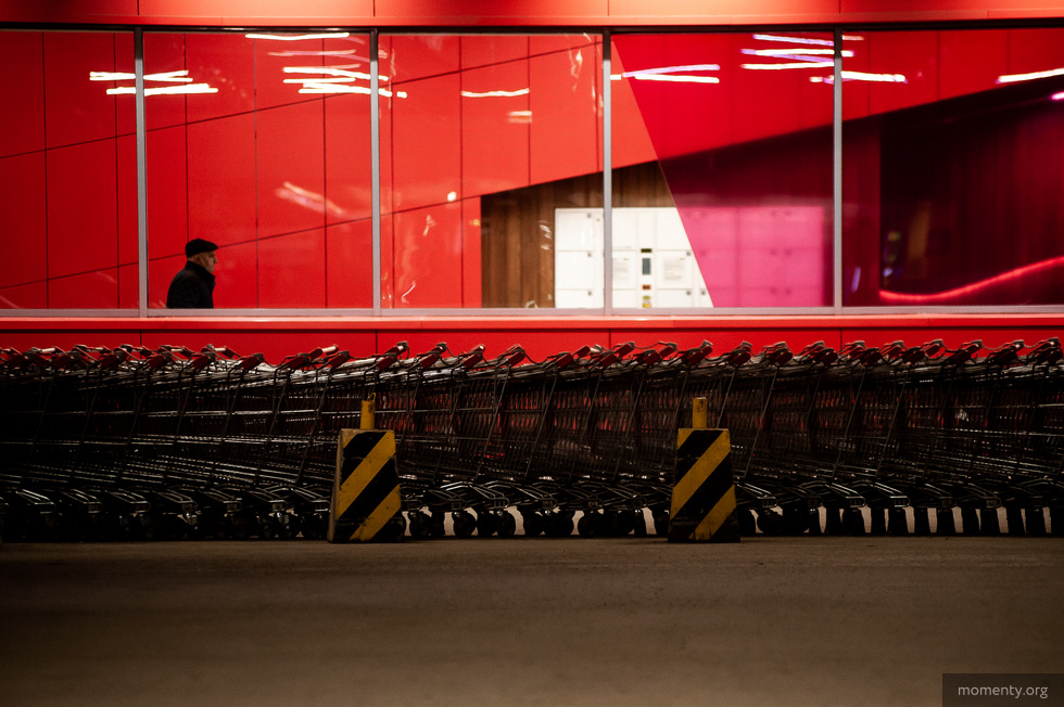 Курьеры ресторанов начнут выкидывать мусор у горожан Курьеры ресторанов начнут выкидывать мусор у горожан