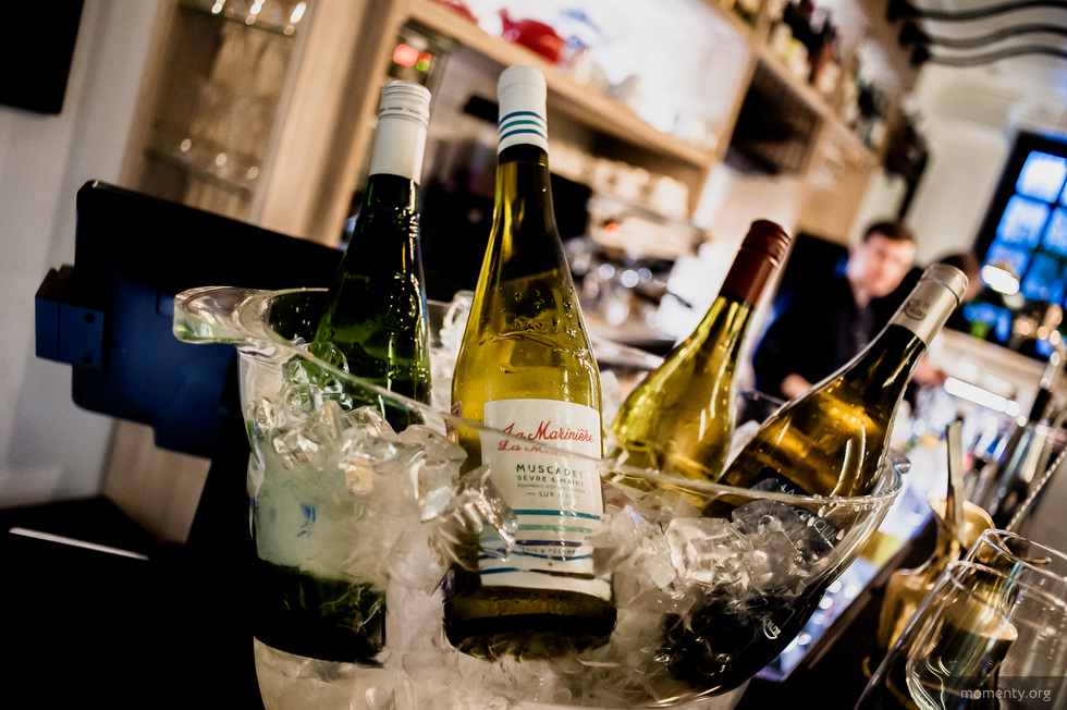 Российское вино взлетело в цене Российское вино взлетело в цене