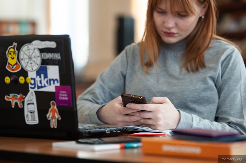 Студенты вузов рискуют не найти денег на образование в сентябре. Следом пострадают преподаватели Студенты вузов рискуют не найти денег на образование в сентябре. Следом пострадают преподаватели