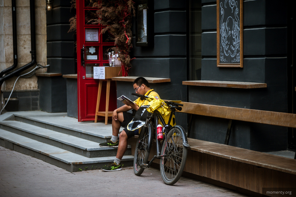 Владельцы торговых центров и ресторанов обсуждают новую дату открытия. Это не июнь Владельцы торговых центров и ресторанов обсуждают новую дату открытия. Это не июнь