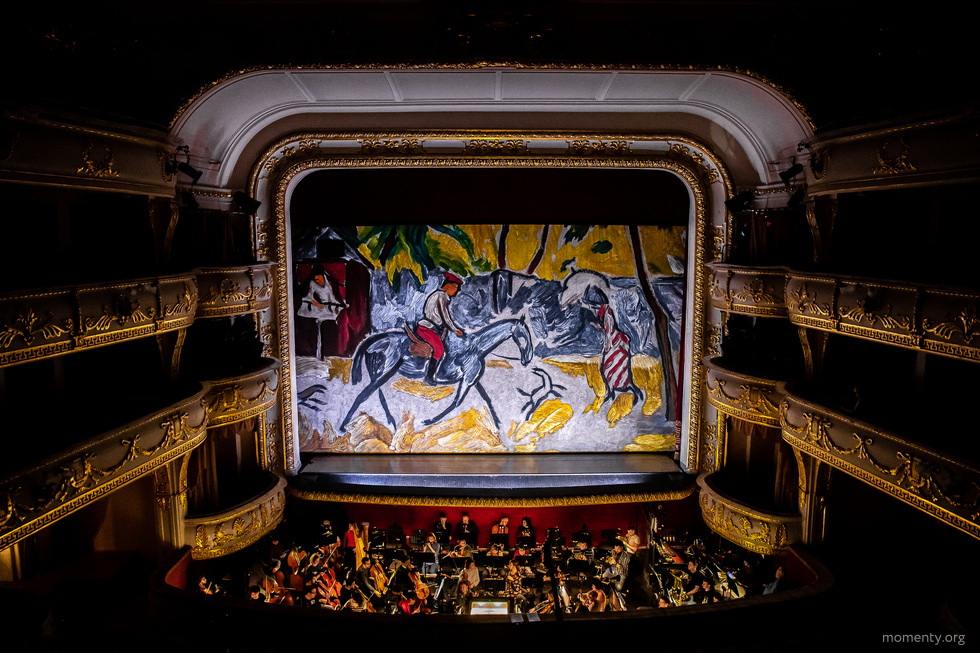 Театрам разрешат не возвращать деньги за билеты на отмененные спектакли Театрам разрешат не возвращать деньги за билеты на отмененные спектакли