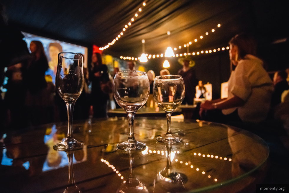 Владельцы фабрики кино выселяют мелкий бизнес под свой проект. Переговоры уже вели с влиятельными рестораторами Владельцы фабрики кино выселяют мелкий бизнес под свой проект. Переговоры уже вели с влиятельными рестораторами