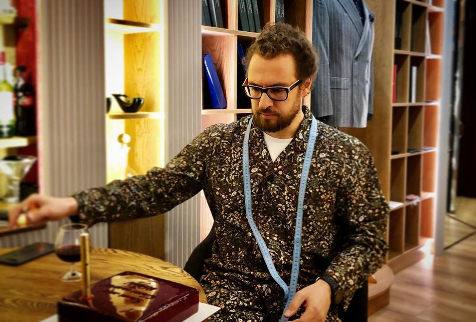 Бьюти-монополист избавляется от очередного проекта. К сделке причастна экс-супруга Бьюти-монополист избавляется от очередного проекта. К сделке причастна экс-супруга