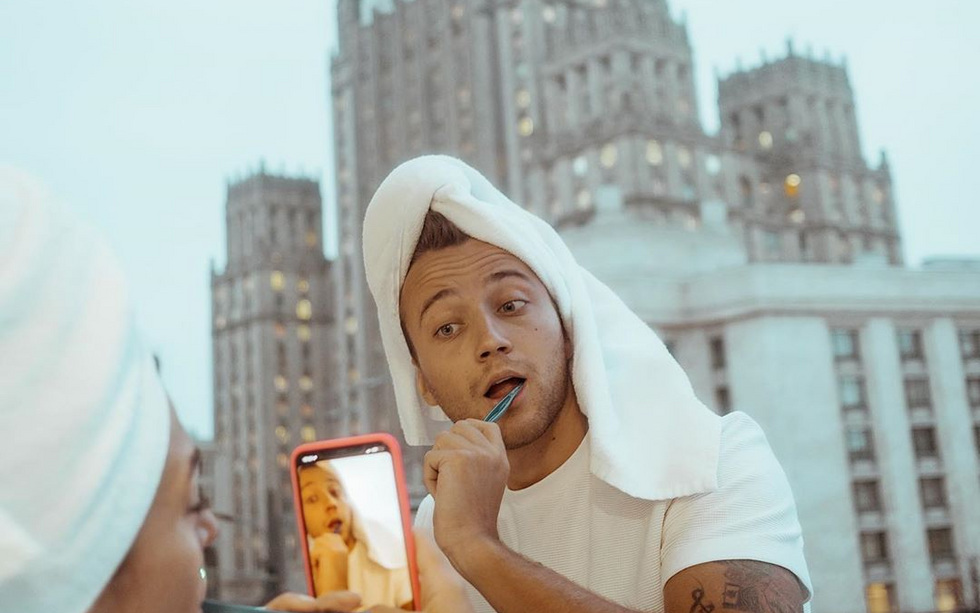 Звездный ведущий «Орла и решки» снял первое шоу после карантина без золотой карты Звездный ведущий «Орла и решки» снял первое шоу после карантина без золотой карты