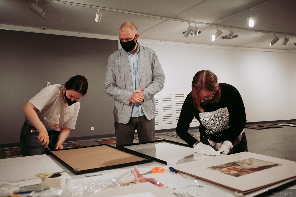 В&nbsp;арт-галерее Ельцин Центра готовят выставку художника Вилена Мухаркина &laquo;Не&nbsp;слепок, не&nbsp;бездушный лик&raquo;, которая позже разместится в&nbsp;круглом зале и&nbsp;будет доступна для бесплатного посещения.