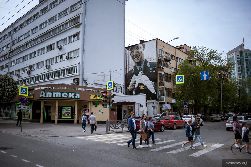 Горожане начали выигрывать суды из-за упавших деревьев. Мэрия должна пострадавшим на безумной Хохрякова Горожане начали выигрывать суды из-за упавших деревьев. Мэрия должна пострадавшим на безумной Хохрякова