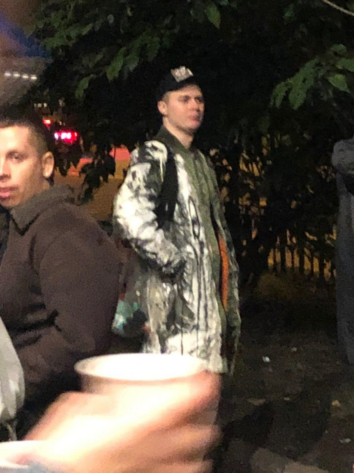 Покрас Лампас на улице Первомайской, рядом с баром «Мелодия». Покрас Лампас на улице Первомайской, рядом с баром «Мелодия».