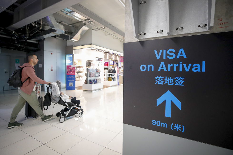 Таиланд отменил визы для российских туристов Таиланд отменил визы для российских туристов