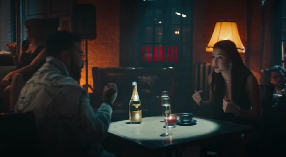 Мисс Екатеринбург поскандалила с Тимати в его новом клипе Мисс Екатеринбург поскандалила с Тимати в его новом клипе