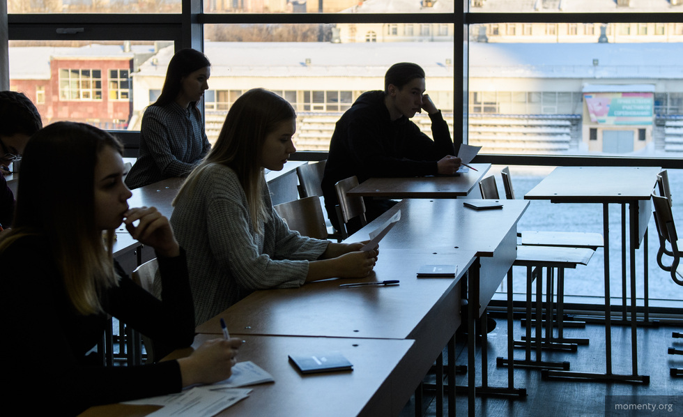 Главный вуз Урала частично отменил дистант Главный вуз Урала частично отменил дистант