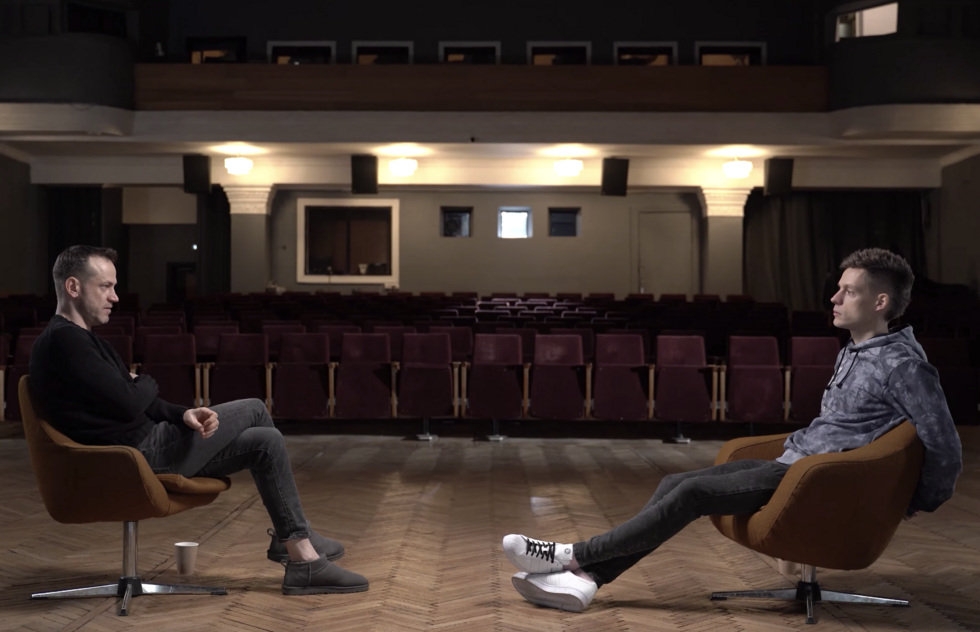 Дерзкий режиссер с Урала ответил за свои фильмы перед Дудем Дерзкий режиссер с Урала ответил за свои фильмы перед Дудем