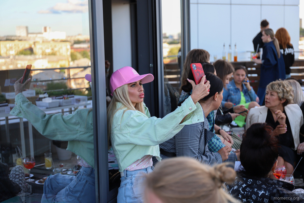 Уральскую тусовку отправляют в места масонства. Помогают известные дамы Уральскую тусовку отправляют в места масонства. Помогают известные дамы