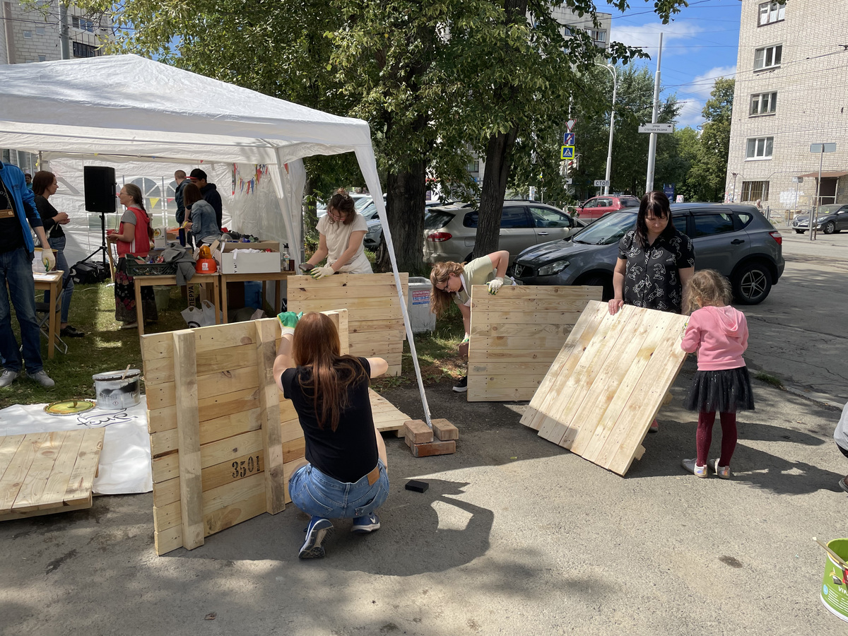 Помимо инструментов и&nbsp;средств защиты волонтерам будут доступны чай, питьевая вода и&nbsp;печенье