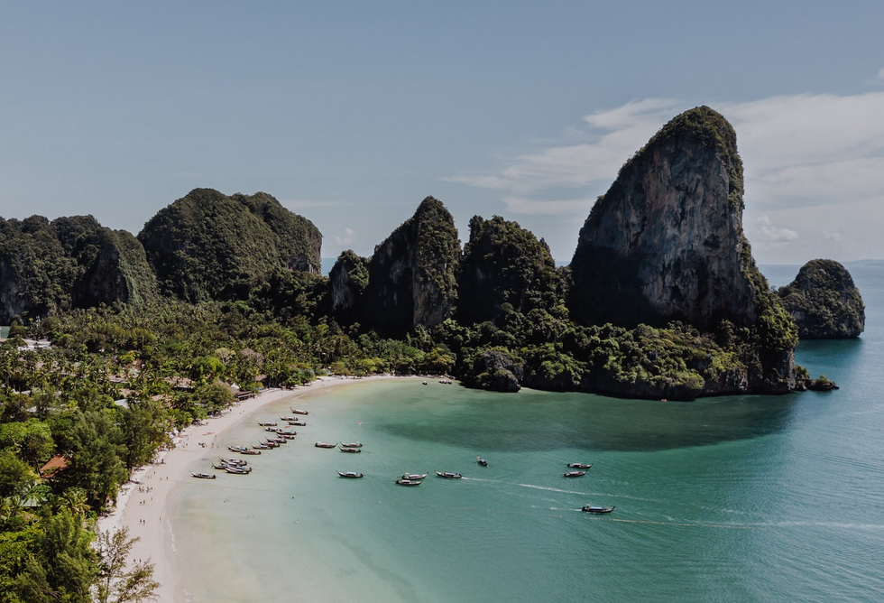 Вьетнам планирует открыть один остров