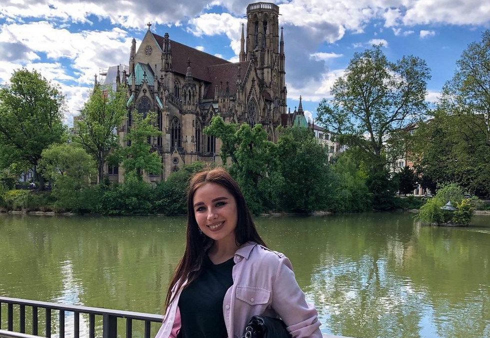 Девушка из Екатеринбурга уехала жить в Германию во время пандемии. «Чаще всего спрашивают о Путине»‎ Девушка из Екатеринбурга уехала жить в Германию во время пандемии. «Чаще всего спрашивают о Путине»‎