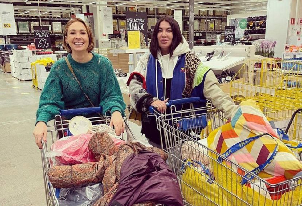 Скандальная визажистка совместно с известной ведущей устроила очередное шоу из ремонта в квартире Скандальная визажистка совместно с известной ведущей устроила очередное шоу из ремонта в квартире