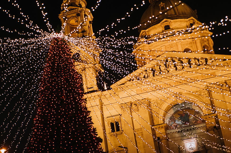 Рождественские ярмарки и&nbsp;новогодний трамвай: гид по&nbsp;Будапешту