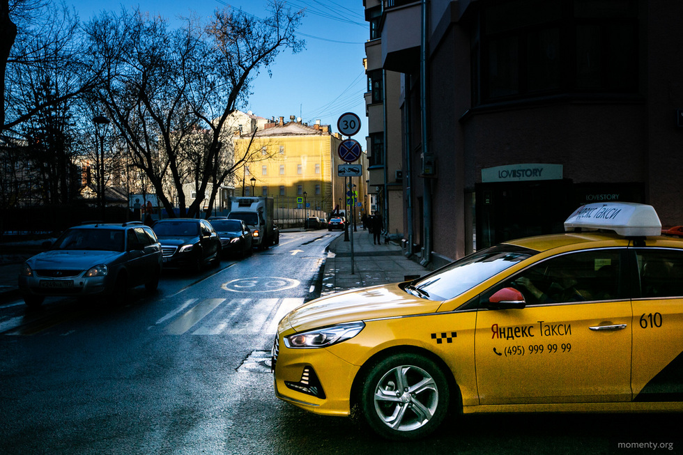 Горожане признали такси социально значимым видом транспорта