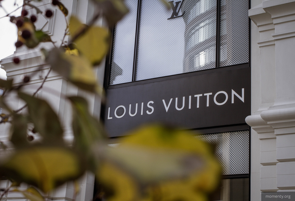 Louis Vuitton показал свои первые смарт-часы за&nbsp;183 тысячи рублей
