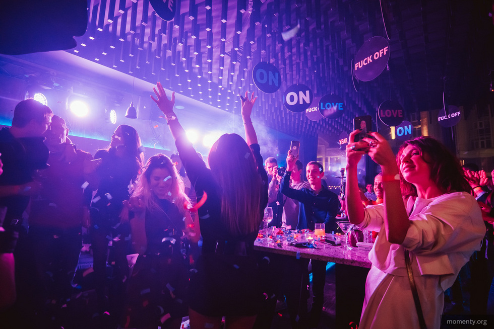 Горожане не могут арендовать коттедж для новогодней тусовки. «Депозит в 100 тысяч не покроет потерь» Горожане не могут арендовать коттедж для новогодней тусовки. «Депозит в 100 тысяч не покроет потерь»