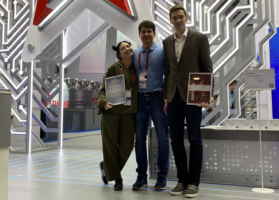 «В нас никто не верил, над нами смеялись». Стартапер из Екатеринбурга о трудностях, проектах будущего и первых успехах «В нас никто не верил, над нами смеялись». Стартапер из Екатеринбурга о трудностях, проектах будущего и первых успехах