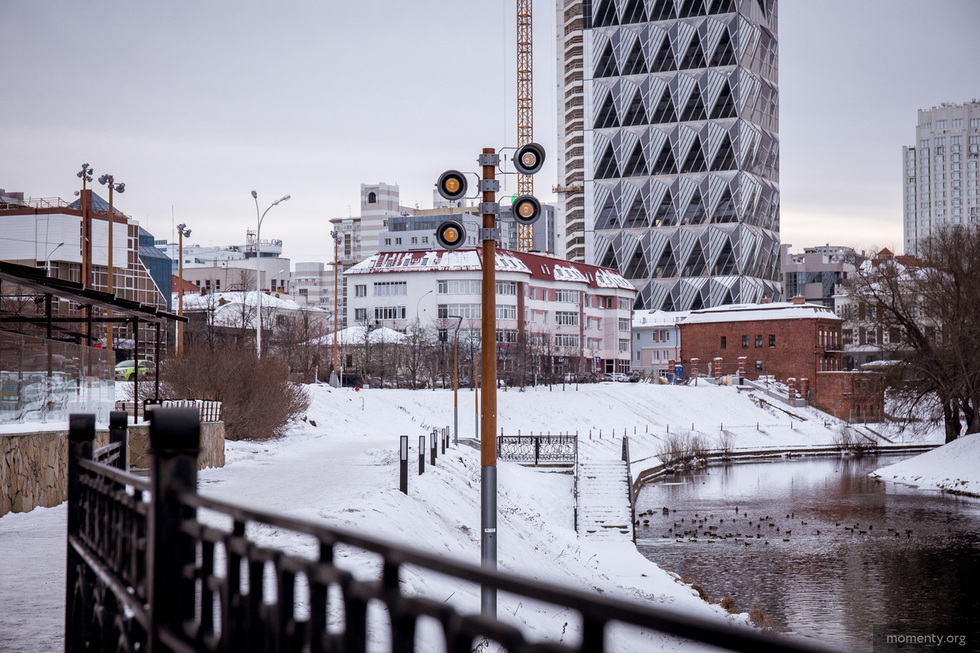 В уральской столице очистят набережную и акваторию Исети В уральской столице очистят набережную и акваторию Исети