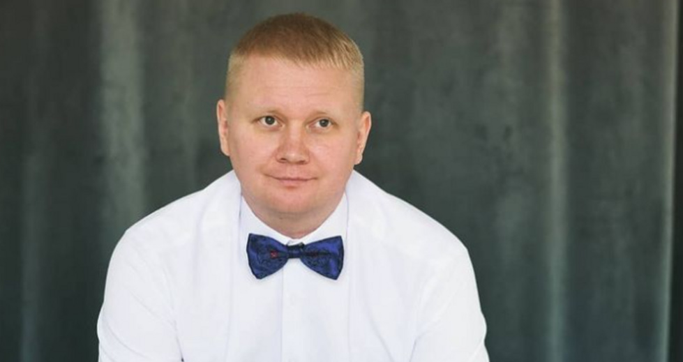 Супергерой из Екатеринбурга, который делает бесплатные ремонты, приостанавливает проект Супергерой из Екатеринбурга, который делает бесплатные ремонты, приостанавливает проект