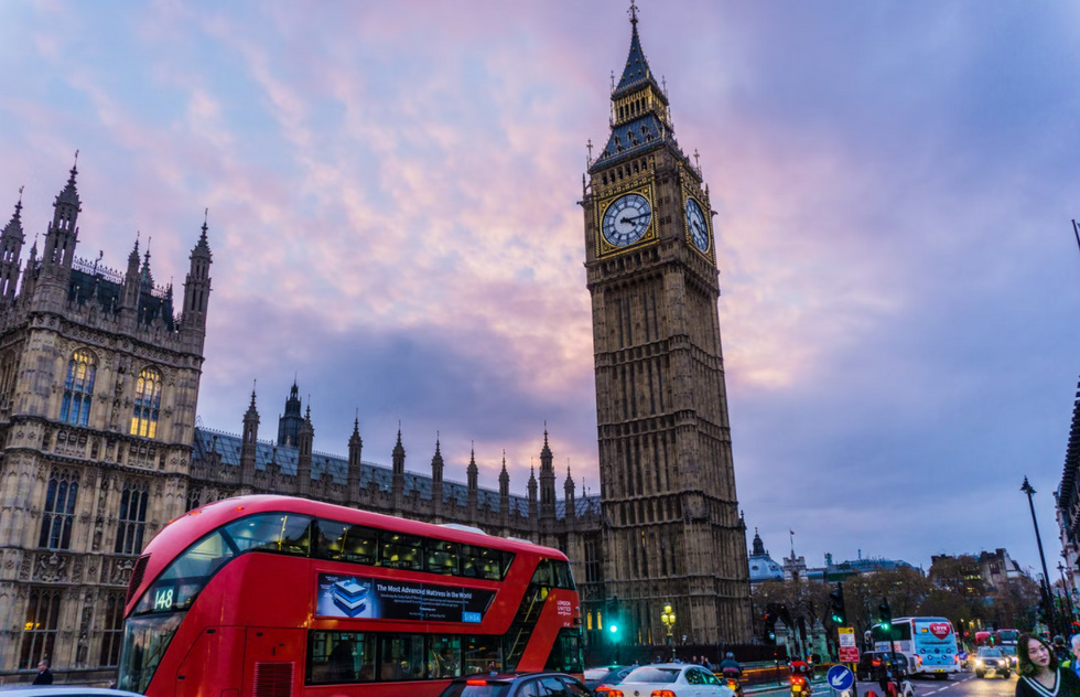 Великобритания объявила об&nbsp;отмене карантина для непривитых туристов