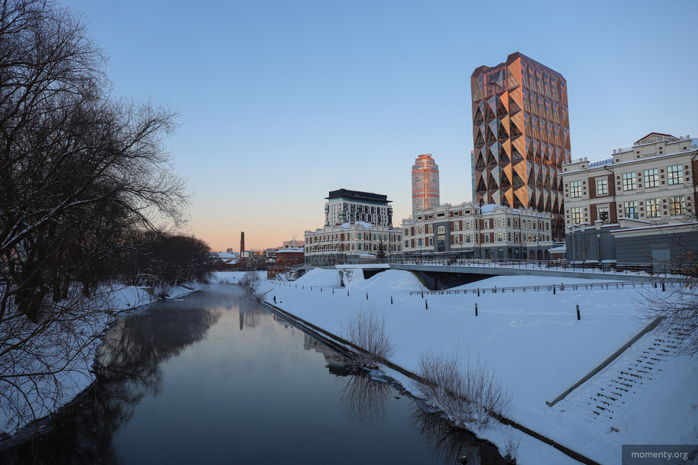 Возле штаб-квартиры РМК продолжат облагораживать улицу Возле штаб-квартиры РМК продолжат облагораживать улицу