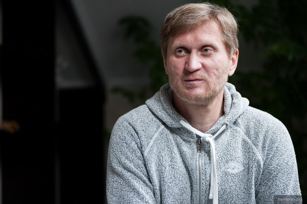 Звезда «Уральских пельменей» отказывается видеться с коллегами вне работы Звезда «Уральских пельменей» отказывается видеться с коллегами вне работы