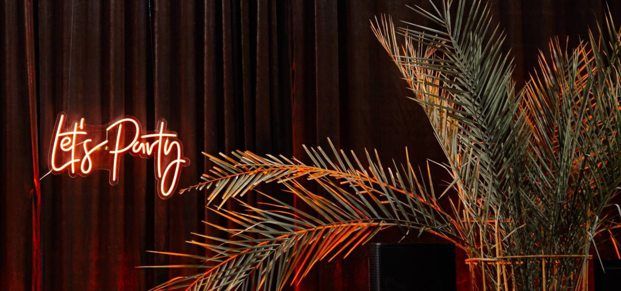 Уральское арт-пространство с женским клубом отказывается от повышения цен Уральское арт-пространство с женским клубом отказывается от повышения цен