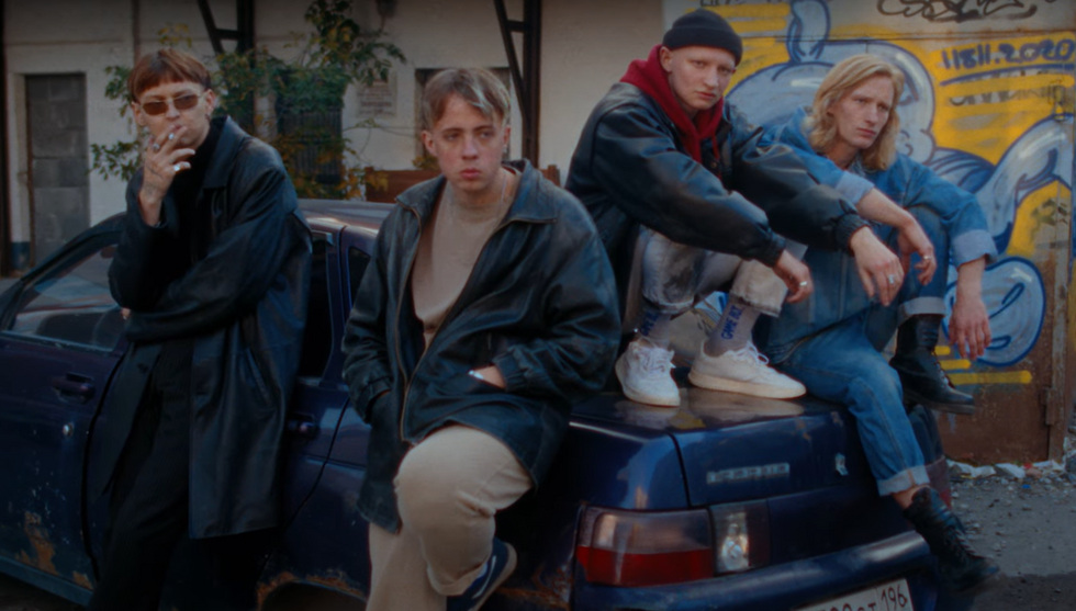 Уральские патимейкеры снялись в клипе с Гошей Куценко Уральские патимейкеры снялись в клипе с Гошей Куценко