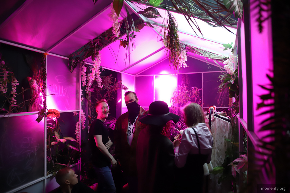 Закромы жизни уральских пиарщиков. Как знакомиться со звездой и налаживать связи Закромы жизни уральских пиарщиков. Как знакомиться со звездой и налаживать связи